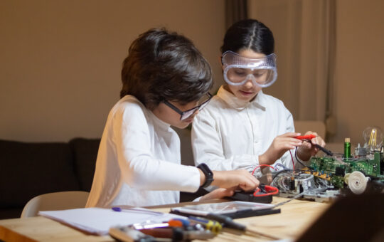 Autobot – Basic Robotics Course 1 (Age 10+)